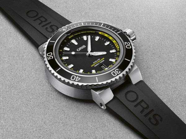 ORIS AQUIS DIVING DEPTH GAUGE 45.80MM 733 7755 4154-Set RS