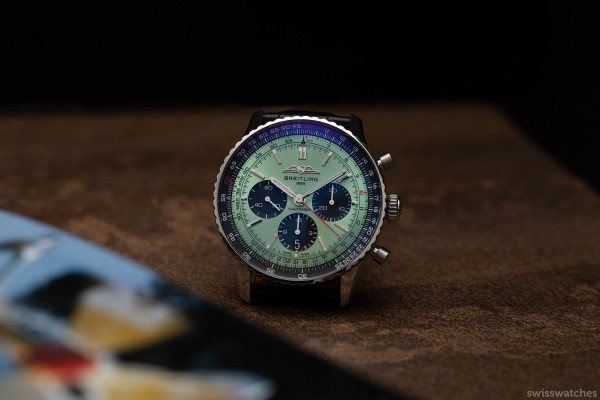 BREITLING NAVITIMER B01 CHRONOGRAPH MINT GREEN 43MM MEN'S WATCH AB0138241L1P1