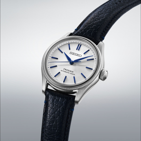 seiko hcc004j1 автоматичен часовник отпред ClassicWatches.bg