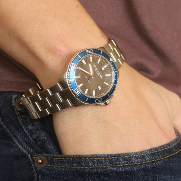 RAYMOND WEIL TANGO 42MM 8260-ST3-20001