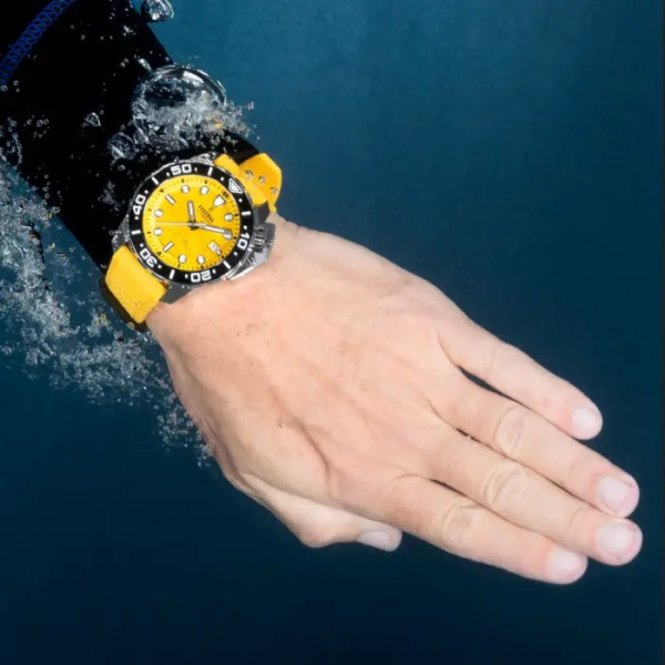 FESTINA SWISS MADE COSC AUTOMATIC 47MM F20043/1