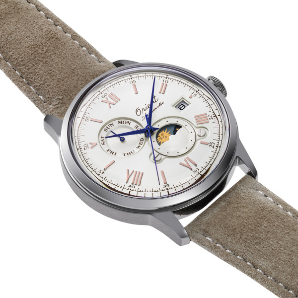 Часовник Orient Bambino Sun & Moon RA-AK0808S – лимитиран автоматичен модел с индикатор ден/нощ и класически дизайн – оригинален от ClassicWatches.bg