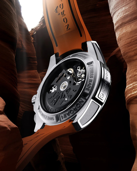 Часовник NORQAIN Independence Skeleton Chrono 42mm N3200.40S01.O01 – COSC сертифициран механизъм NORQAIN 8K – classicwatches.bg