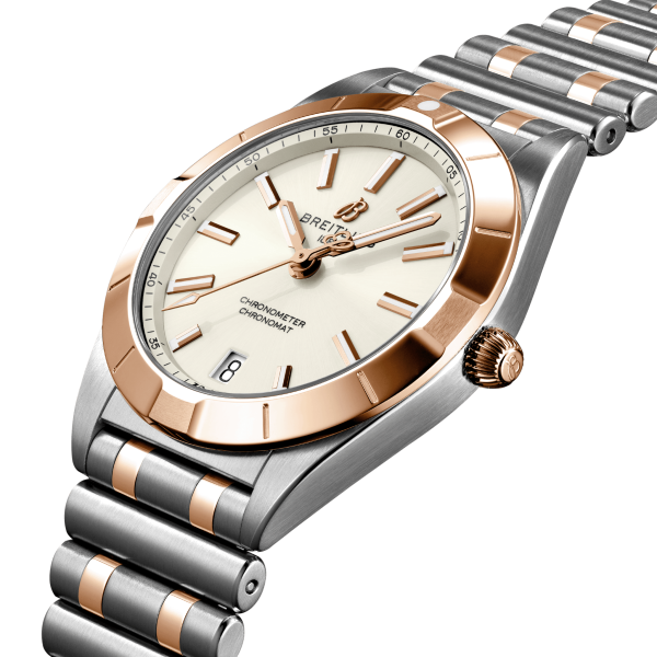 BREITLING CHRONOMAT 32 U77310101A1U1