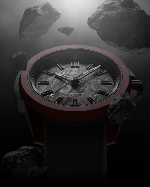часовник norqain wild one meteorite с бургундски norteq корпус classicwatches.bg