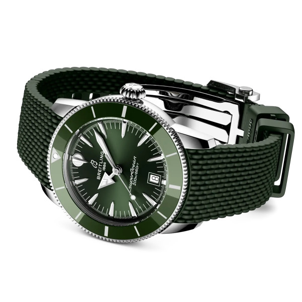 мъжки часовник breitling-superocean-heritage-ab3110361l1s1-green-dial-classicwatches