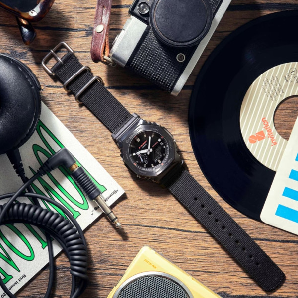CASIO G-SHOCK GM-2100CB-1AER