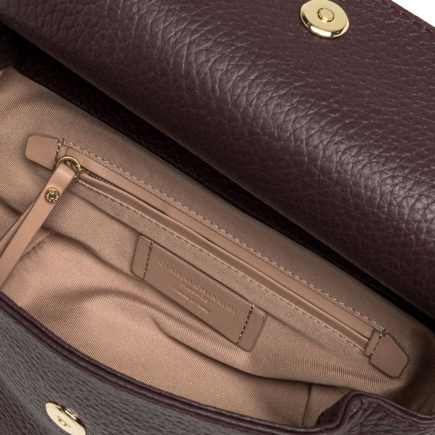 ДАМСКА ЧАНТА ЕСТЕСТВЕНА КОЖА- РЪЧНА ИЗРАБОТКА GIANNI CHARINI 10710 PLUM