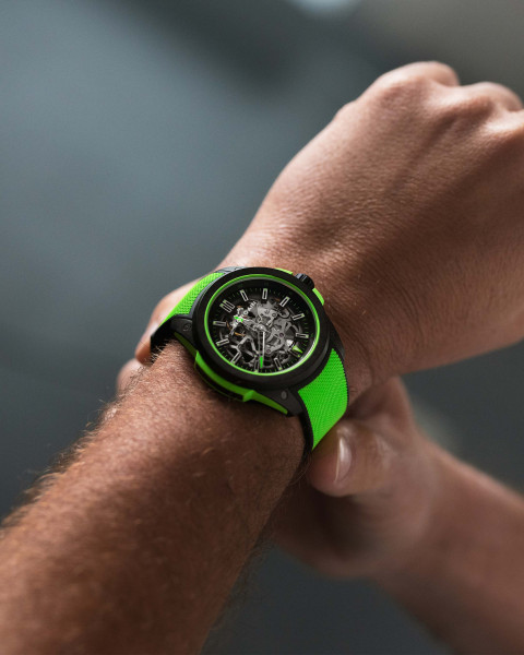 Часовник NORQAIN Wild ONE Skeleton 42mm Gecko NNQ3000QBE2AS/B014 – автоматичен COSC сертифициран механизъм N08S – classicwatches.bg