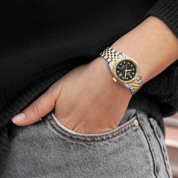 festina swiss made дамски часовник със седефен циферблат
