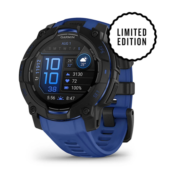 Garmin Instinct Crossover AMOLED Black/Bolt Blue Limited Edition – GPS смарт часовник с LED фенерче и аналогови стрелки – ClassicWatches.bg