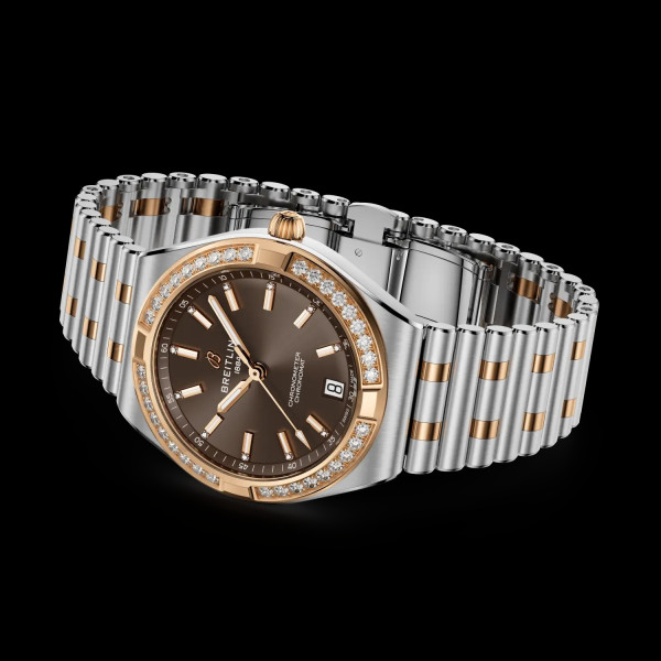 часовник breitling chronomat 11 диаманта на циферблата classicwatches.bg