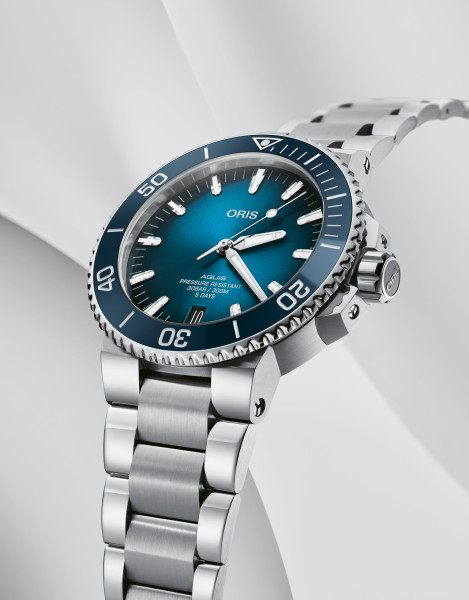 ORIS AQUIS  DATE CALIBRE 400 43.5MM 400 7763 4135-07 8 24 09PEB