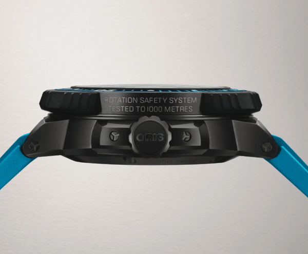 Oris Aquis Pro – син циферблат и гумена каишка – ClassicWatches.bg
