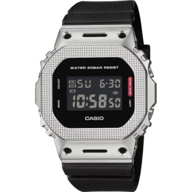 ЧАСОВНИК CASIO G-SHOCK GM-5600M-1ER
