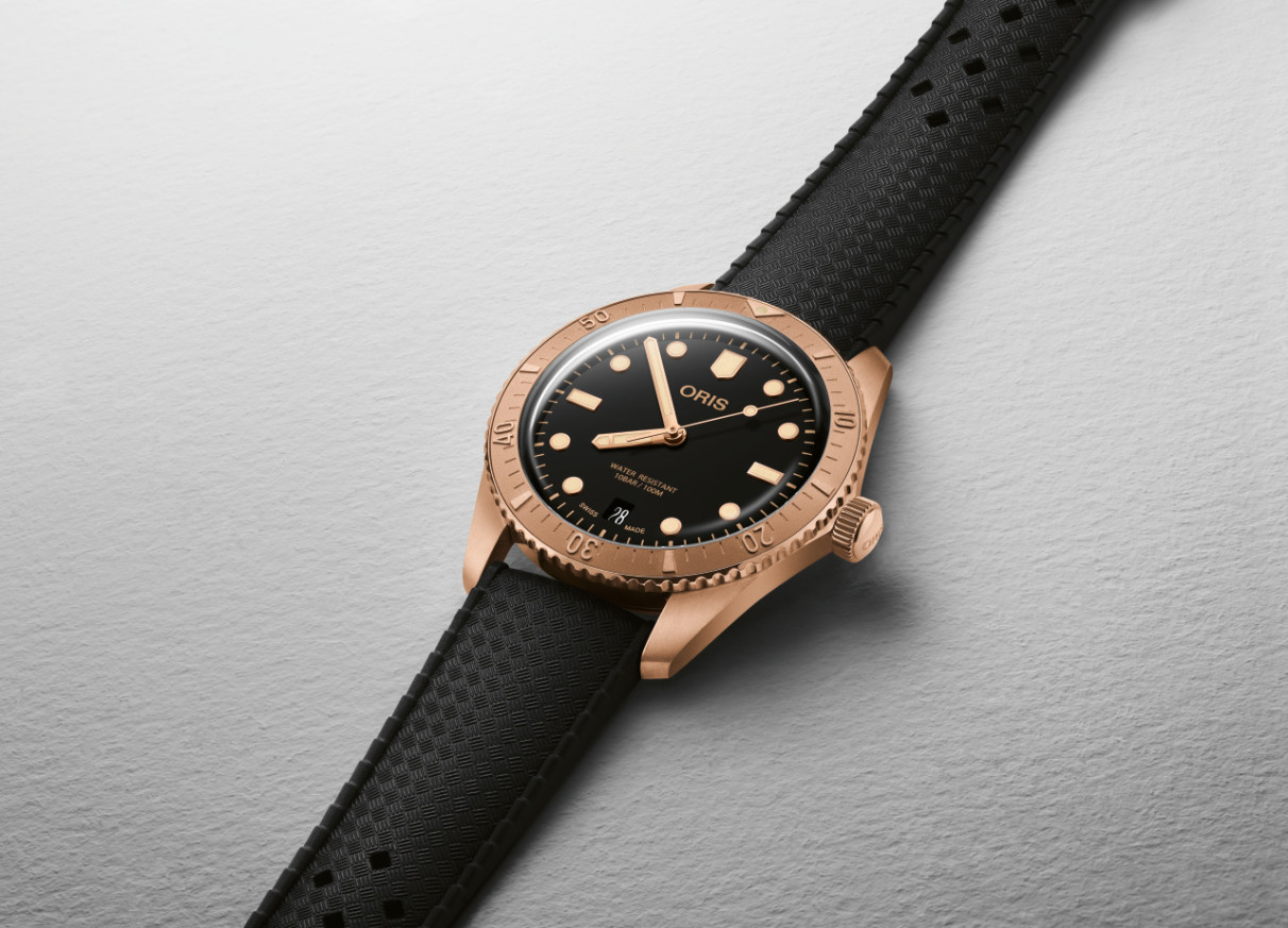 часовник мъжки автоматичен oris divers sixty-five cotton candy sepia 01 733 7771 3154 с бронзов корпус ClassicWatches.bg
