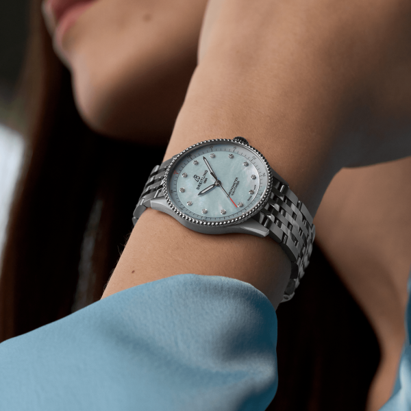 BREITLING NAVITIMER 32 SuperQuartz™ LADIES WATCH  A77320171C1A1