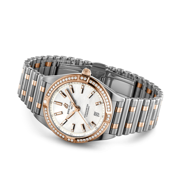 дамски часовник кварцов breitling-chronomat-quartz-32-u77310591a2u1-side-view-classicwatches