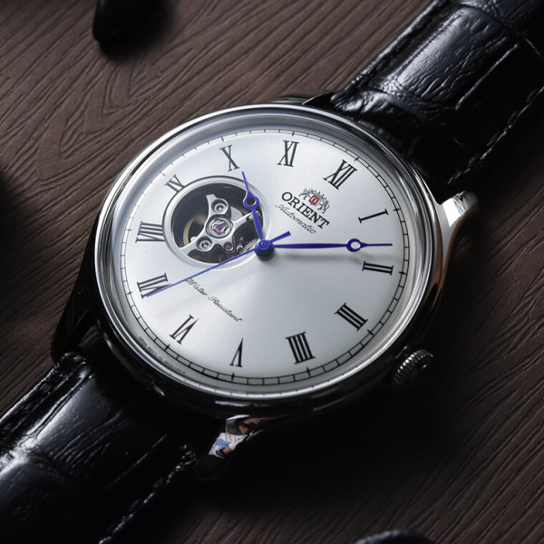 Orient FAG00003W автоматичен часовник сини стрелки open heart дизайн classicwatches.bg