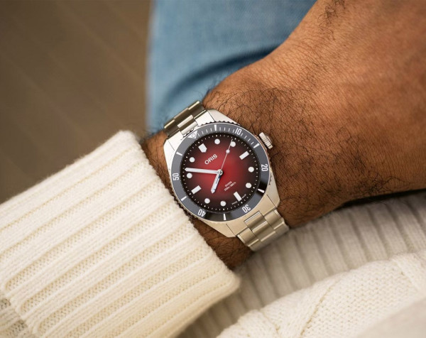 Oris X Redbar Limited Edition II 733 7795 4018-SET