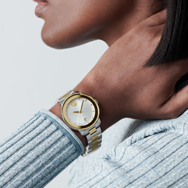 дамски часовник кварцов movado-3600870-on-wrist-classicwatches