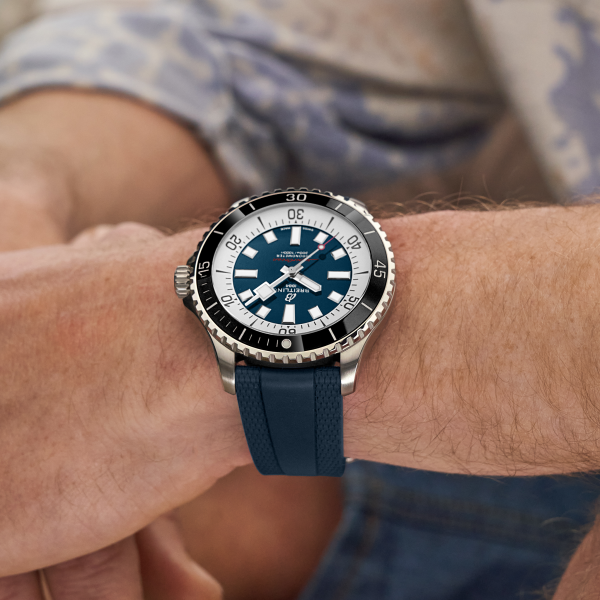 BREITLING SUPEROCEAN AUTOMATIC 44  A17376211C1S1