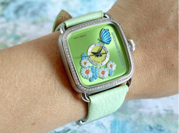 дамски часовник автоматичен alexander-shorokhoff-summer-as.ap.som1d-on-wrist-classicwatches