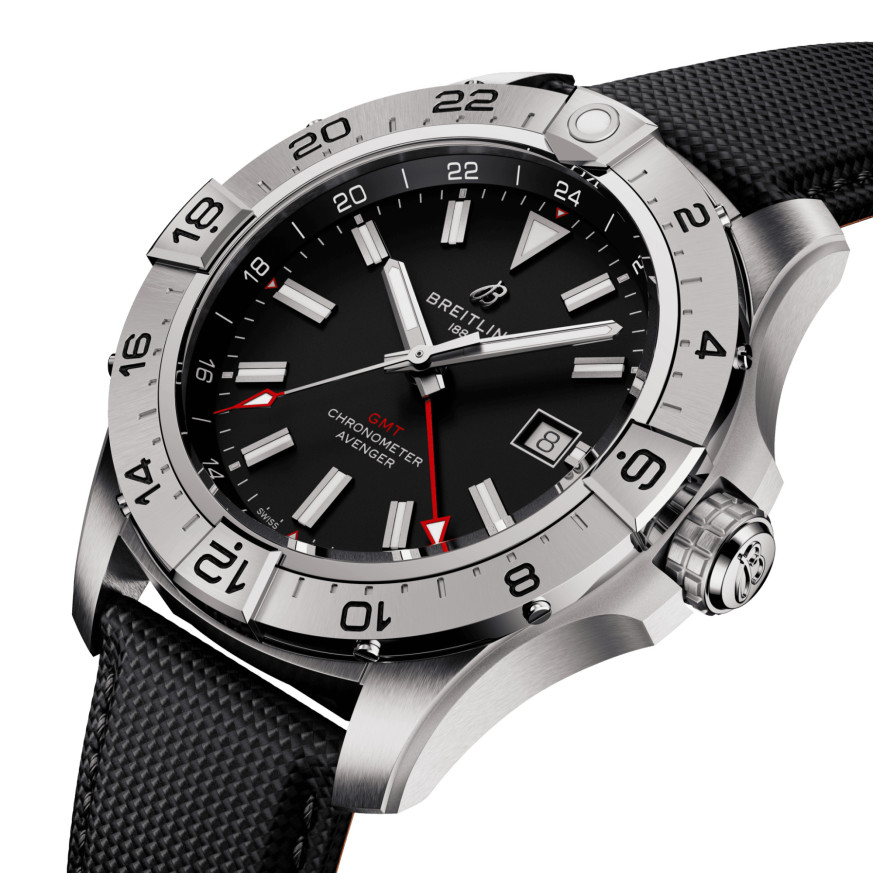 Breitling Avenger Automatic GMT 44 A32320101B1X1