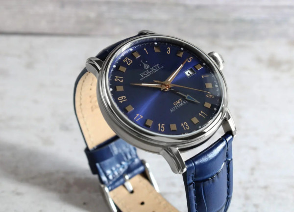мъжки-часовник-poljot-international-jaros-gmt-34nh.4200114-dial-closeup-classicwatches