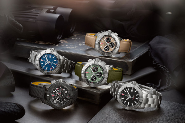 BREITLING AVENGER AUTOMATIC 42 A17328101B1A1