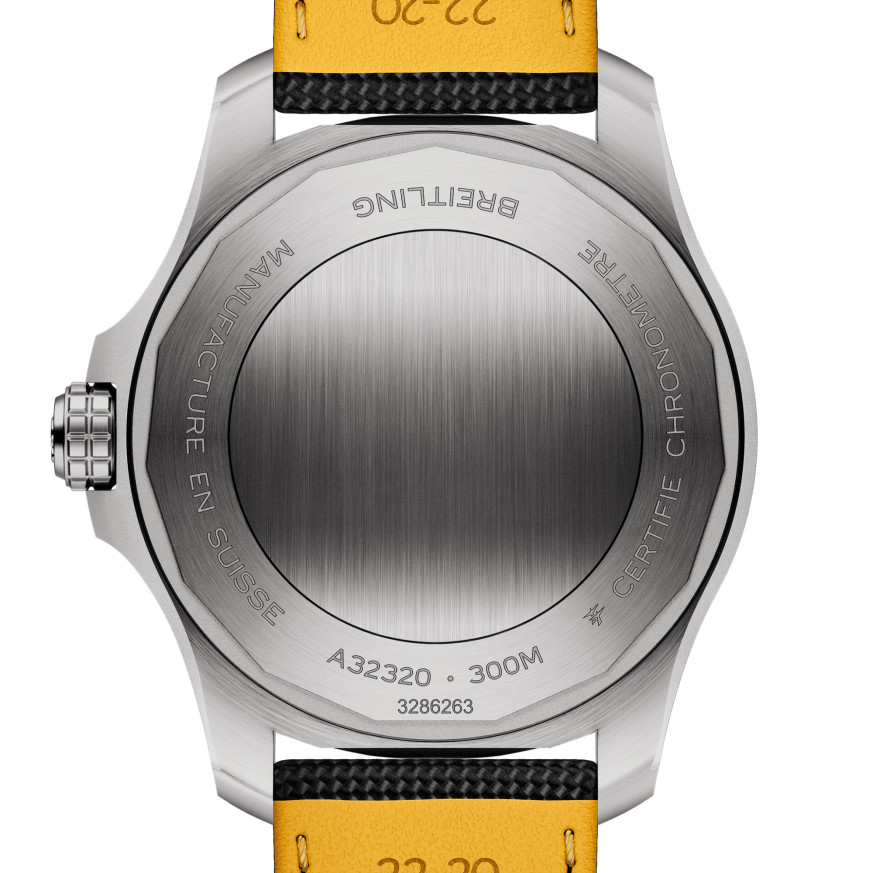 Breitling Avenger Automatic GMT 44 A32320101B1X1