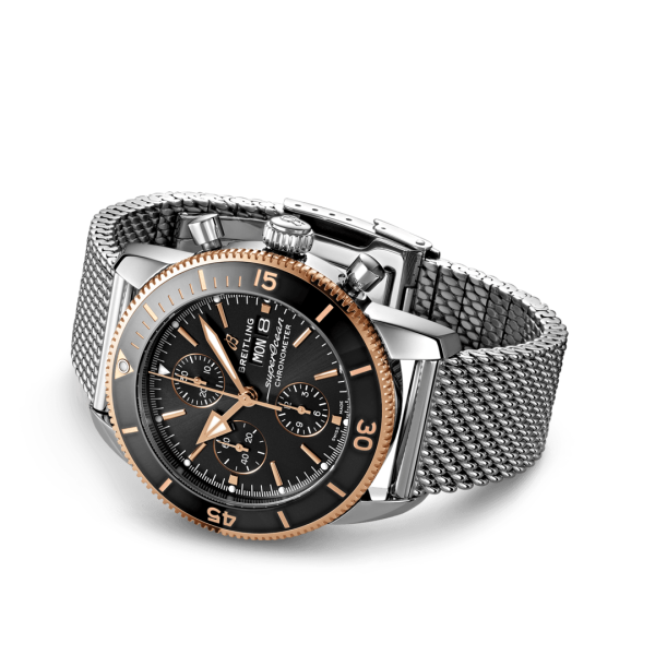 мъжки часовник автоматичен breitling-superocean-heritage-chronograph-44-u13313121b1a1-side-view-classicwatches 