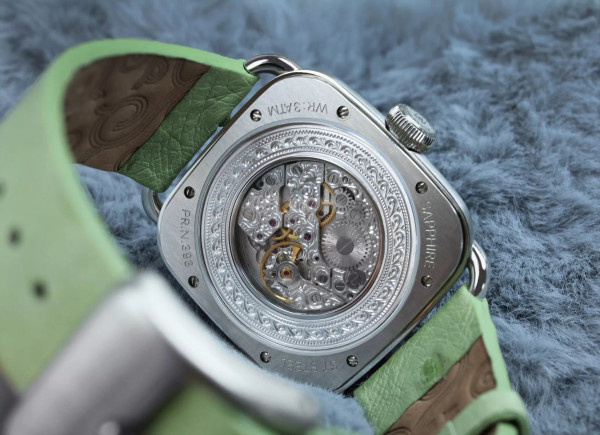 alexander-shorokhoff-black-cat-handwinding-as-apv-bch-sapphire-glass-classicwatches