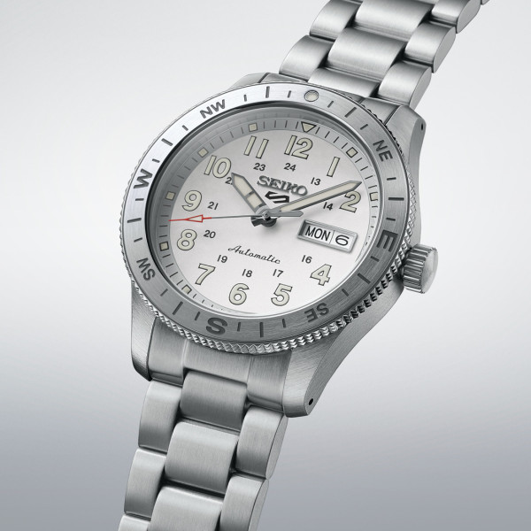 Seiko 5 Sports Field HDB007K1