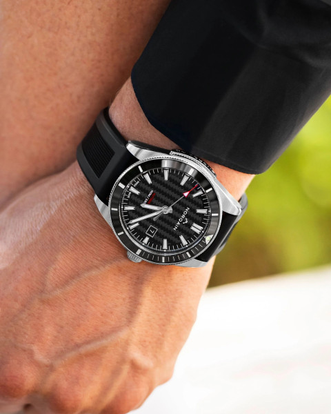 Спортен часовник NORQAIN Adventure Sport 42mm с стоманен корпус – classicwatches.bg