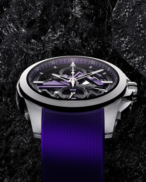 Часовник NORQAIN Independence Skeleton Chrono 42mm N3200.40T03.P01 – детайлен изглед на циферблата и хронографските броячи – classicwatches.bg