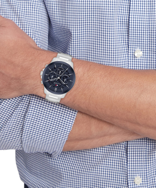 Tommy Hilfiger 1710684 стилен спортен модел

