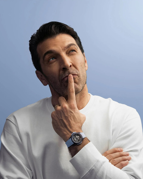 Луксозен часовник NORQAIN Wild ONE Skeleton N3001.07Q05.P01 с ледено-синя каишка – classicwatches.bg