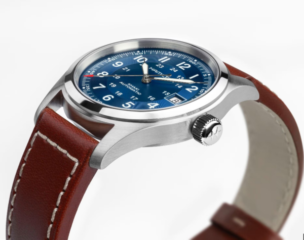 мъжки часовник Hamilton с кожена каишка и 10 ATM – ClassicWatches.bg