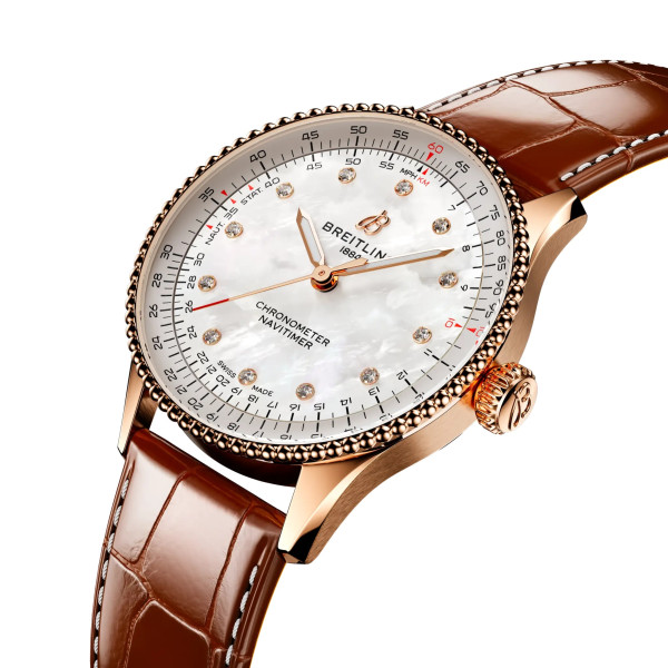 Breitling Navitimer Automatic 36 R17327211A1P1 с перлен циферблат и 12 диаманта – classicwatches.bg