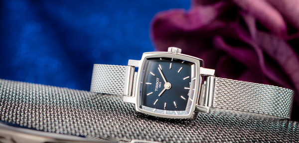 TISSOT LOVELY SQUARE QUARTZ 20X20MM LADIES WATCH  T058.109.11.041.00