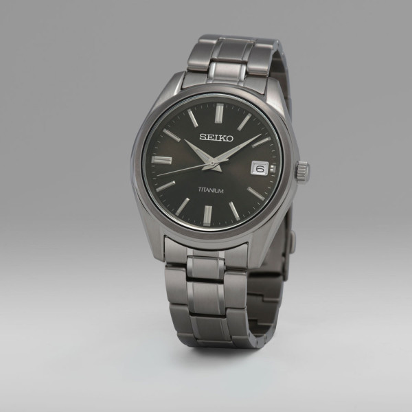 seiko sur375p1 титанов корпус и верижка
